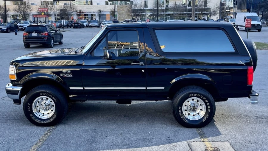 1996 Ford Bronco 5th Gen - Image 2 of 20
