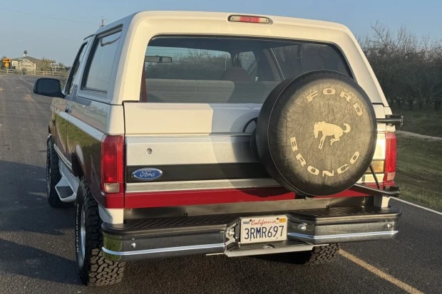 1996 Ford Bronco 5th Gen - Image 2 of 8