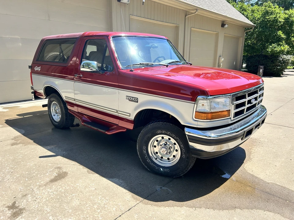 1996 Ford Bronco 5th Gen - Image 4 of 31
