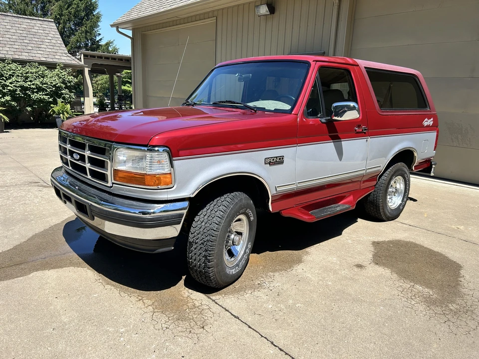 1996 Ford Bronco 5th Gen - Image 2 of 31