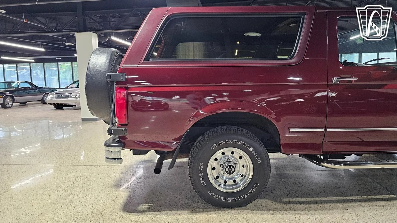 1996 Ford Bronco 5th Gen - Image 24 of 31