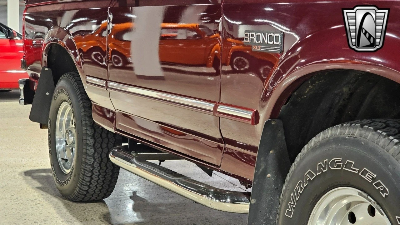 1996 Ford Bronco 5th Gen - Image 18 of 21