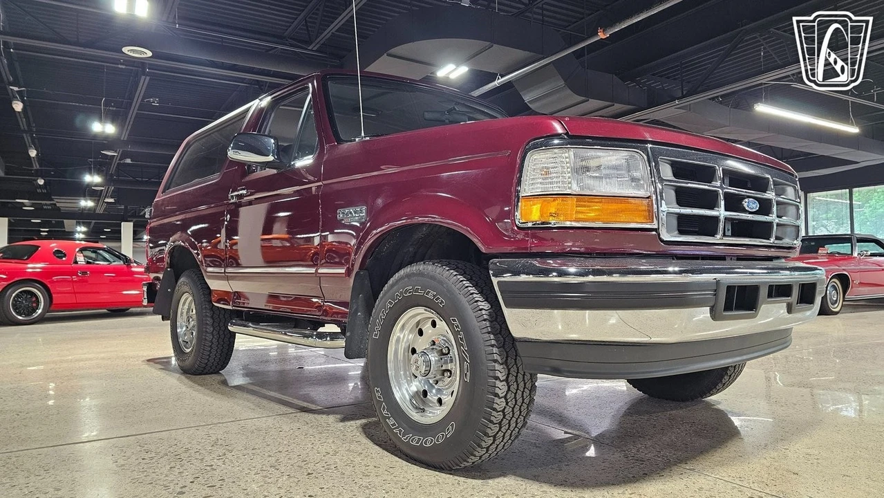 1996 Ford Bronco 5th Gen - Image 17 of 21