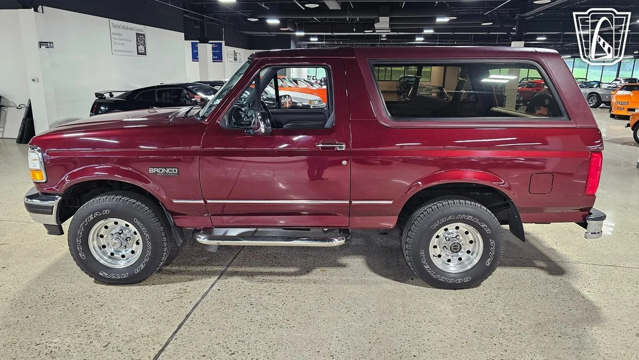 1996 Ford Bronco 5th Gen - Image 5 of 31