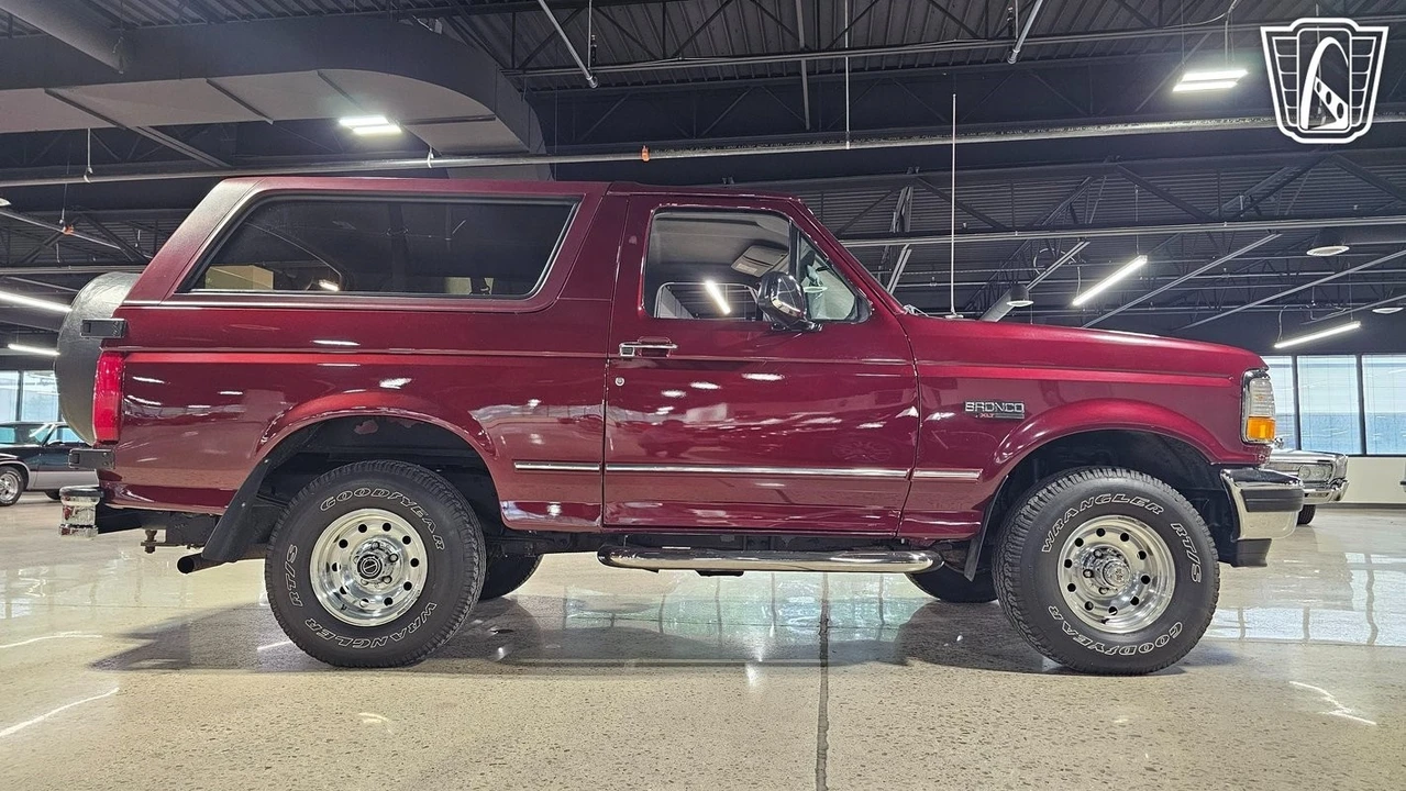 1996 Ford Bronco 5th Gen - Image 15 of 21