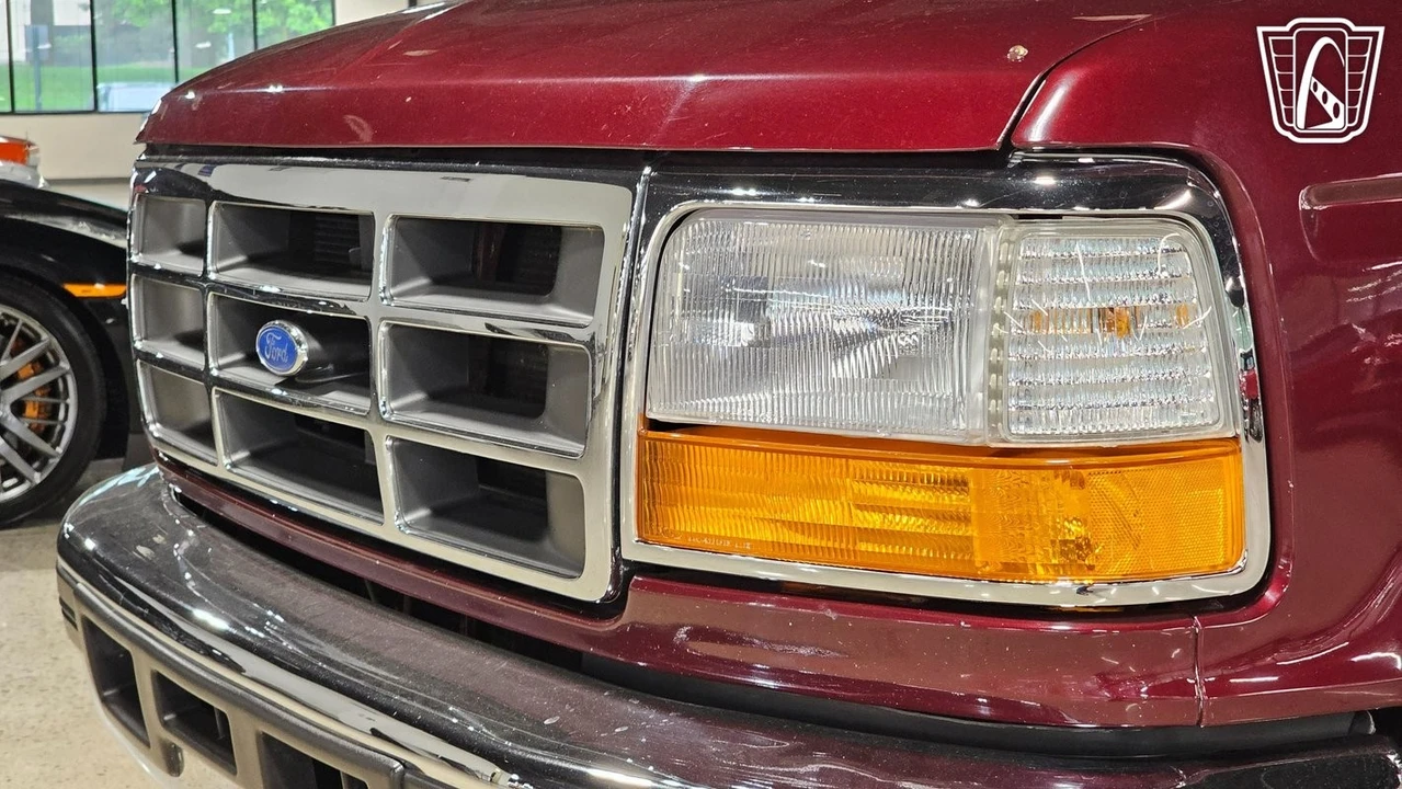 1996 Ford Bronco 5th Gen - Image 30 of 31
