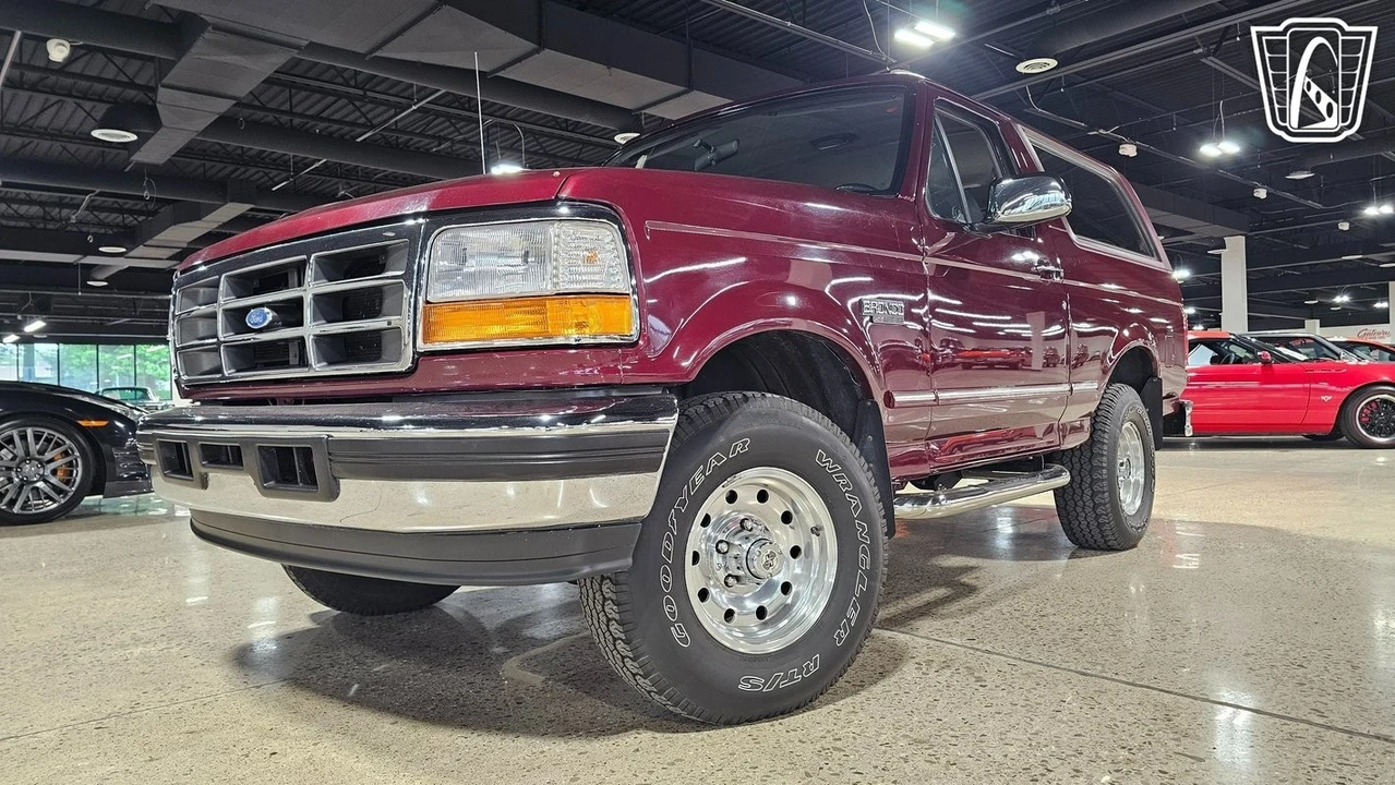 1996 Ford Bronco 5th Gen - Image 4 of 21