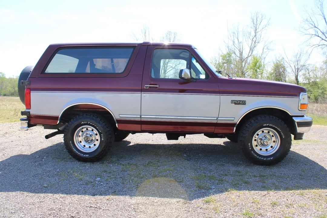1996 Ford Bronco 5th Gen - Image 15 of 21