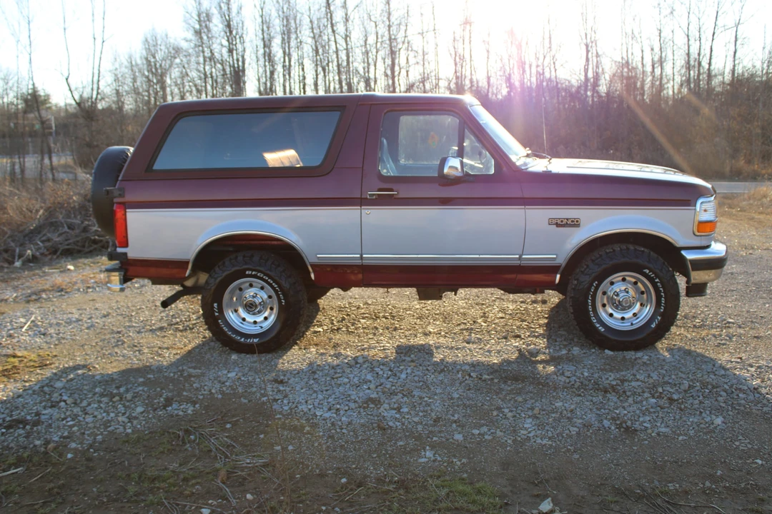 1996 Ford Bronco 5th Gen - Image 5 of 21