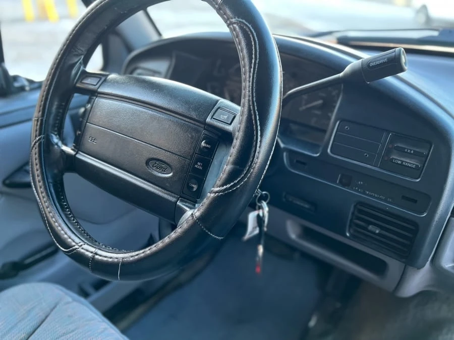 1996 Ford Bronco 5th Gen - Image 26 of 31