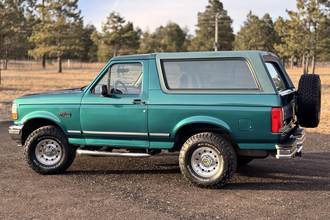 1996 Ford Bronco 5th Gen - Image 2 of 7