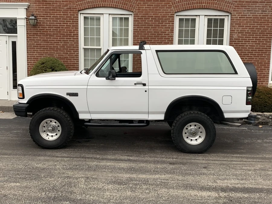 1996 Ford Bronco 5th Gen - Image 2 of 7