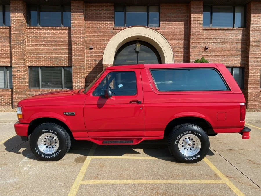 1996 Ford Bronco 5th Gen - Image 2 of 16