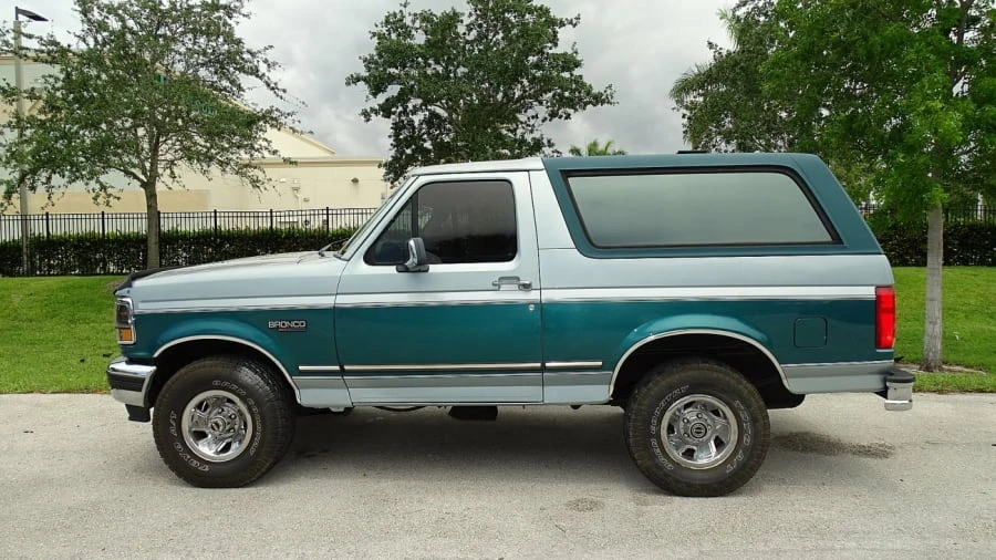 1996 Ford Bronco 5th Gen - Image 2 of 31