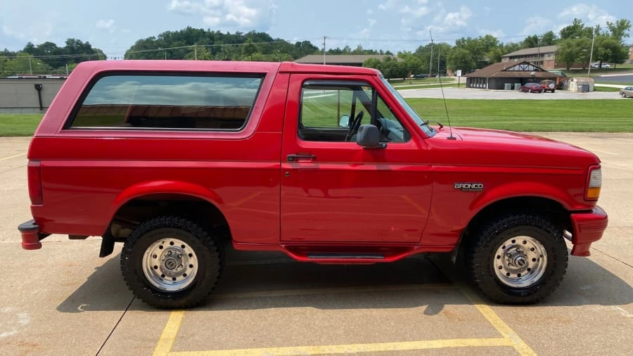 1996 Ford Bronco 5th Gen - Image 26 of 27