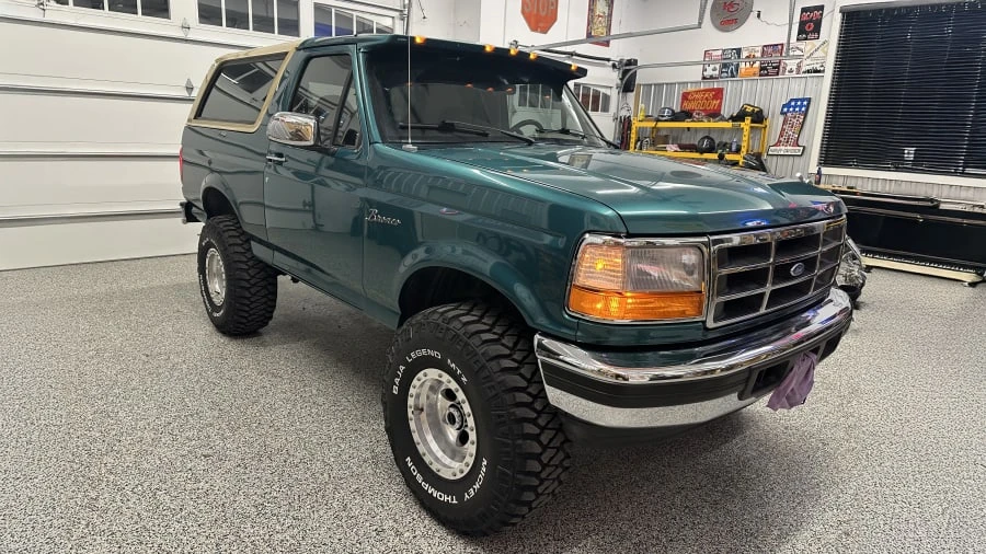1996 Ford Bronco 5th Gen - Image 3 of 9