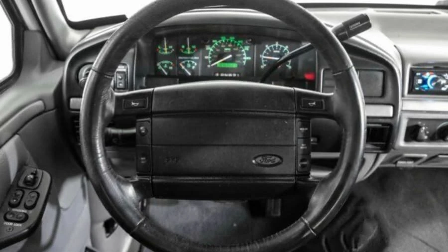 1996 Ford Bronco 5th Gen - Image 5 of 25