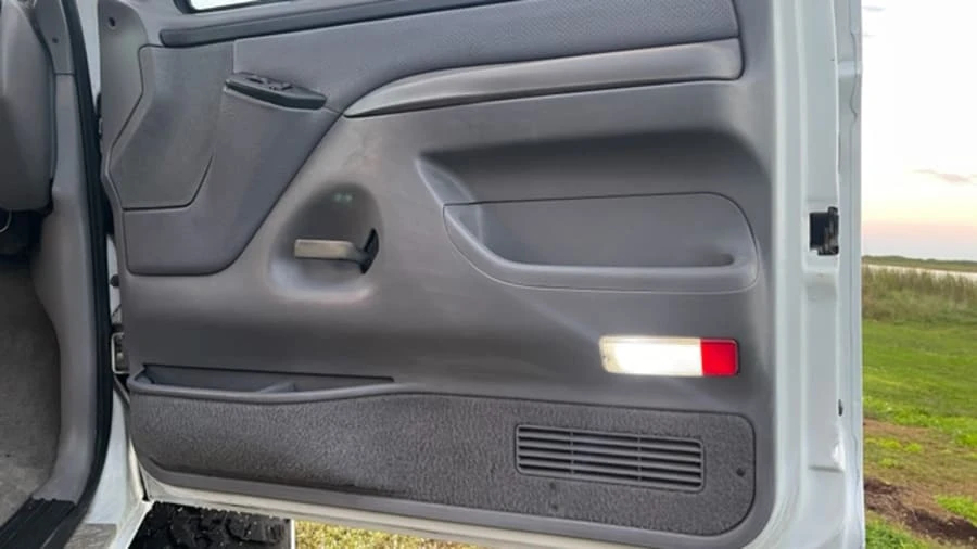 1996 Ford Bronco 5th Gen - Image 6 of 25