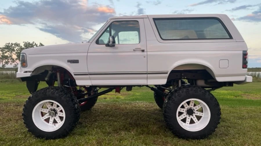 1996 Ford Bronco 5th Gen - Image 15 of 25