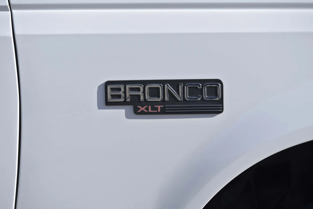 1996 Ford Bronco 5th Gen - Image 18 of 31