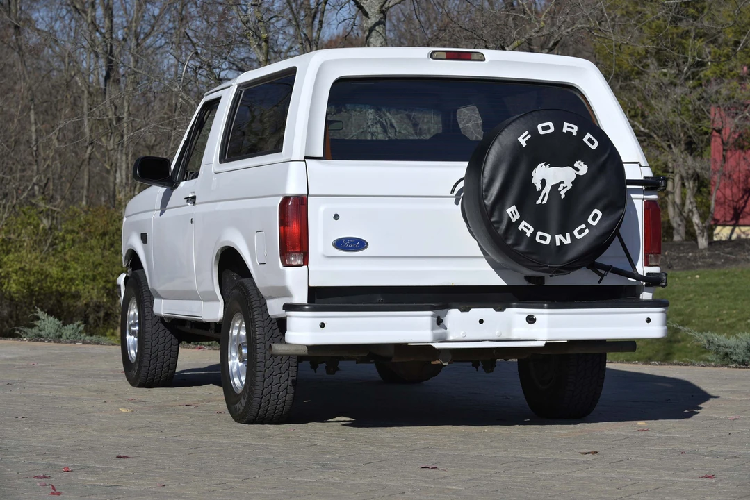 1996 Ford Bronco 5th Gen - Image 8 of 31
