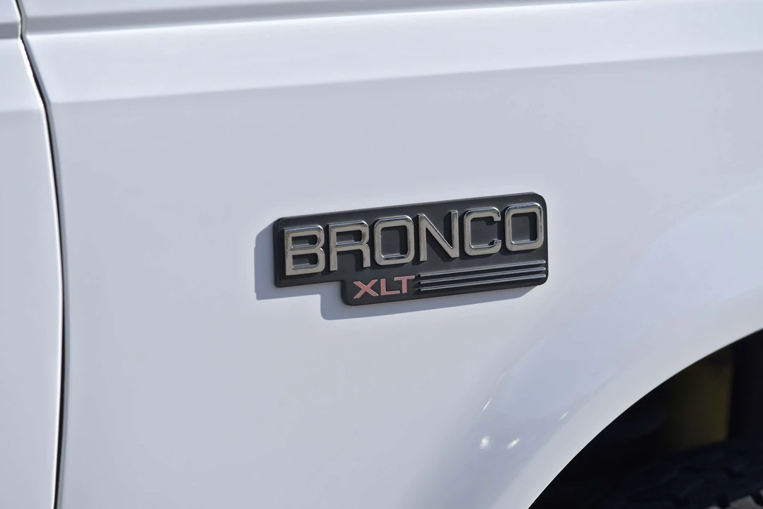 1996 Ford Bronco 5th Gen - Image 19 of 31