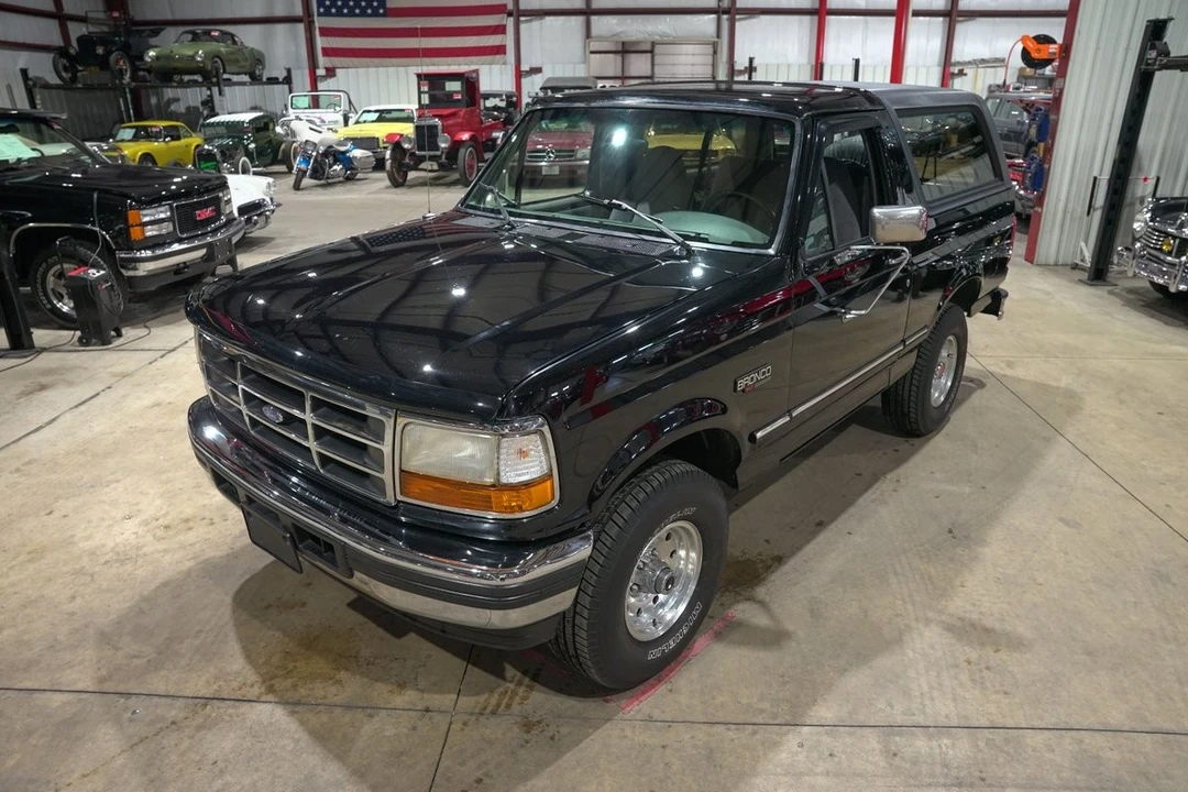 1996 Ford Bronco 5th Gen - Image 15 of 31