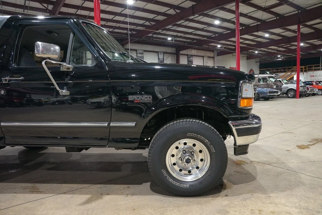1996 Ford Bronco 5th Gen - Image 11 of 31