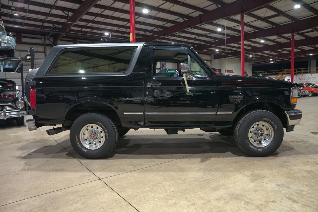 1996 Ford Bronco 5th Gen - Image 10 of 31