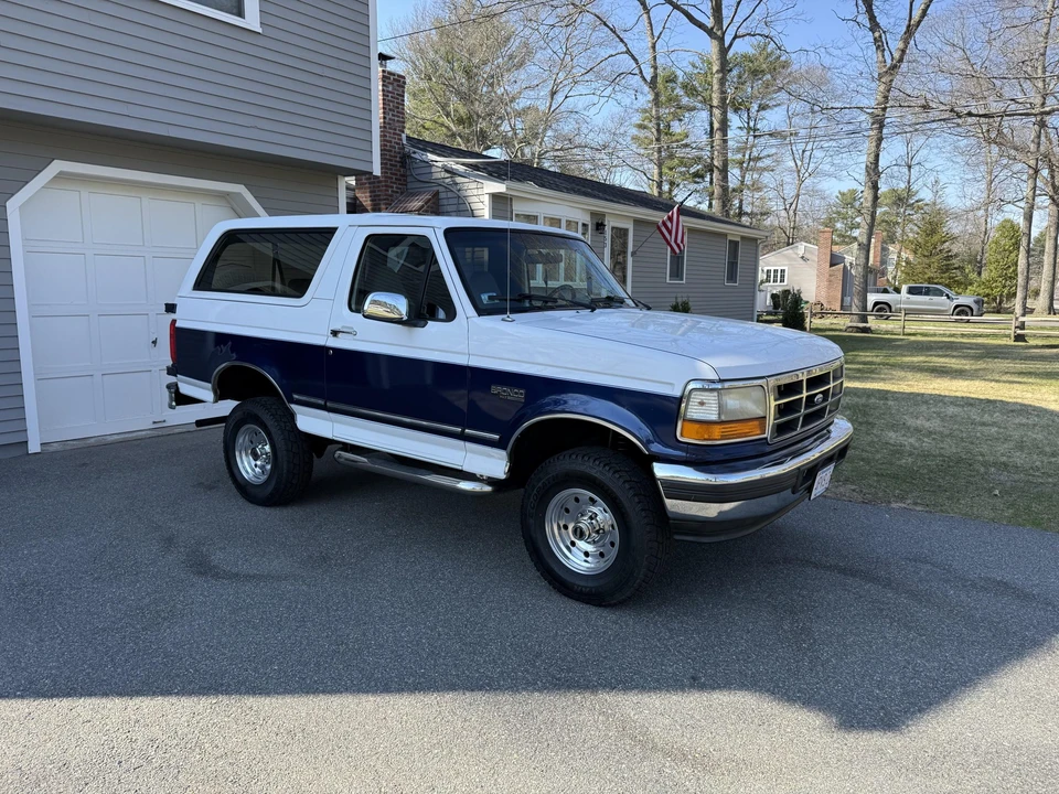 1996 Ford Bronco 5th Gen - Image 2 of 31