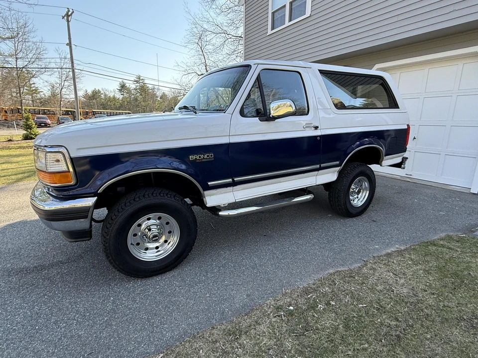 1996 Ford Bronco 5th Gen - Image 4 of 31