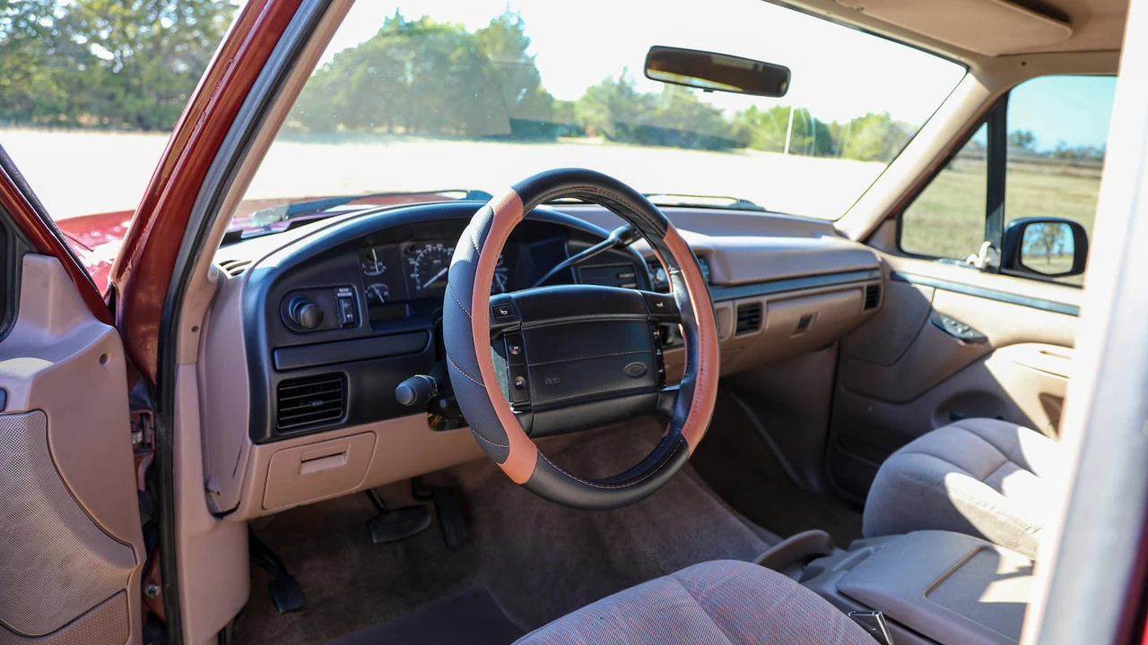 1996 Ford Bronco 5th Gen - Image 4 of 21