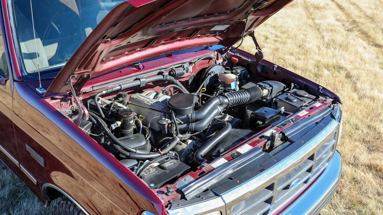 1996 Ford Bronco 5th Gen - Image 7 of 21