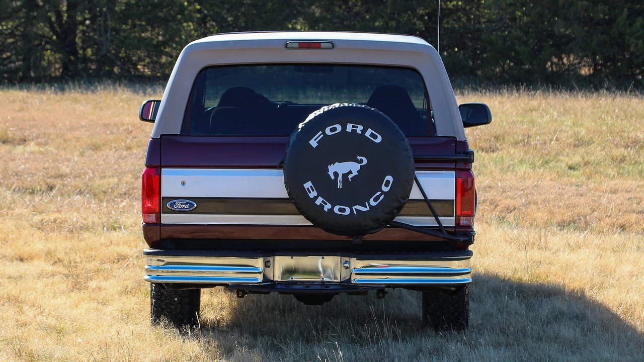 1996 Ford Bronco 5th Gen - Image 12 of 21