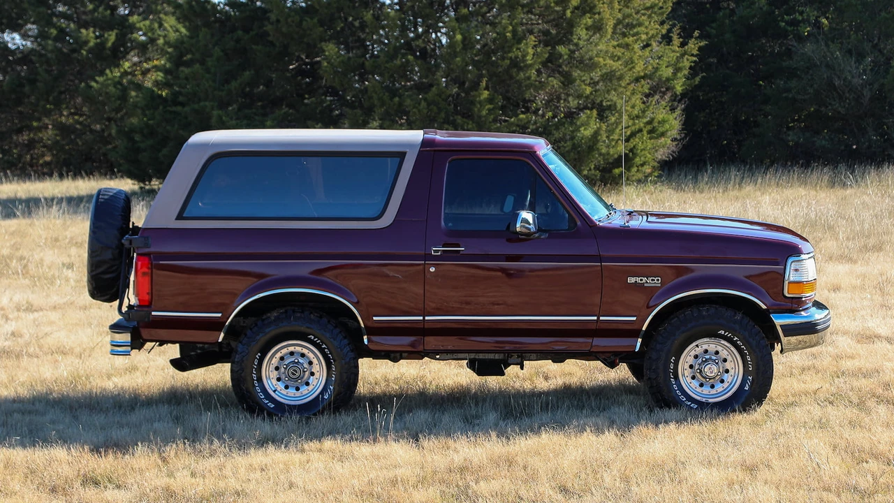 1996 Ford Bronco 5th Gen - Image 14 of 21