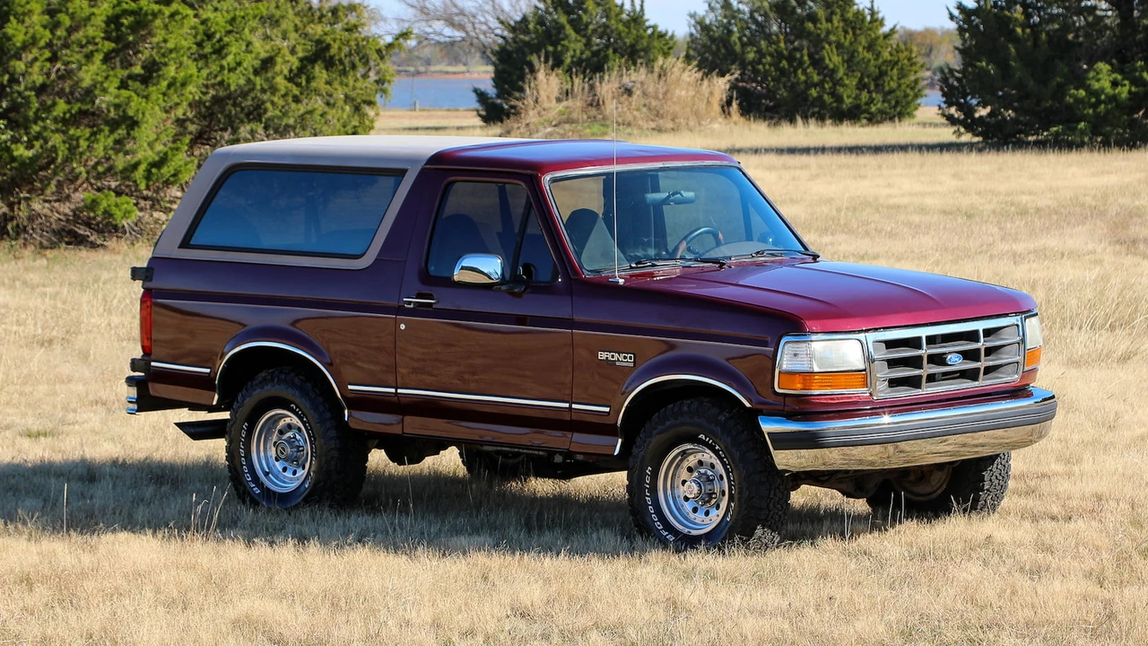 1996 Ford Bronco 5th Gen - Image 15 of 21