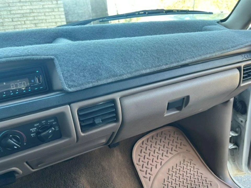 1996 Ford Bronco 5th Gen - Image 28 of 31