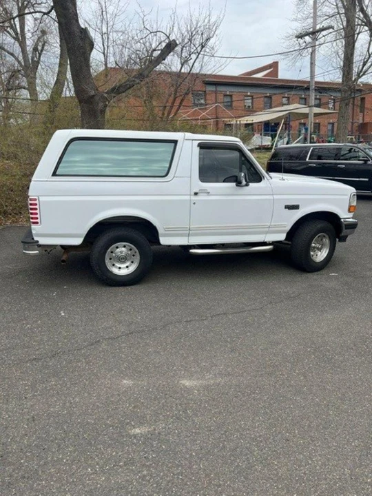 1996 Ford Bronco 5th Gen - Image 4 of 31