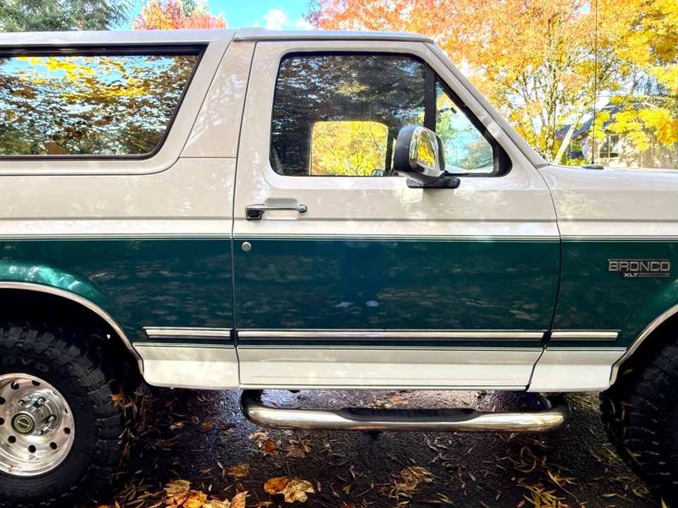 1996 Ford Bronco 5th Gen - Image 20 of 21
