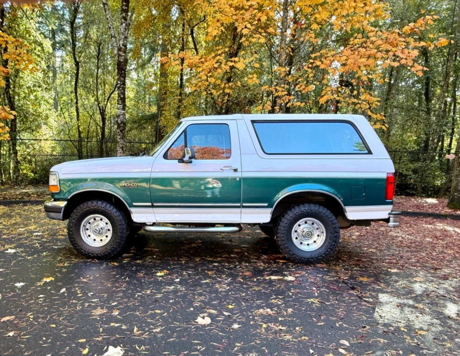 1996 Ford Bronco 5th Gen - Image 2 of 21