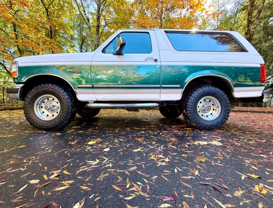 1996 Ford Bronco 5th Gen - Image 13 of 21