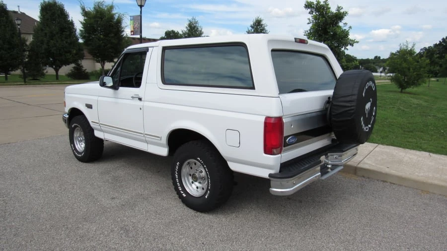 1996 Ford Bronco 5th Gen - Image 3 of 8