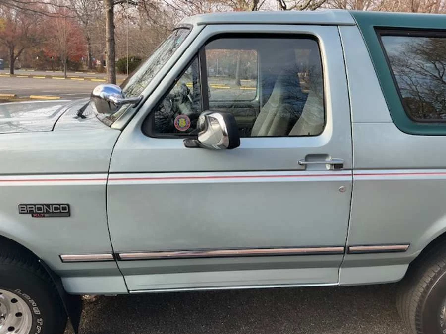 1996 Ford Bronco 5th Gen - Image 18 of 31