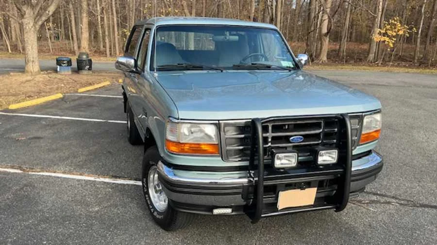 1996 Ford Bronco 5th Gen - Image 15 of 31