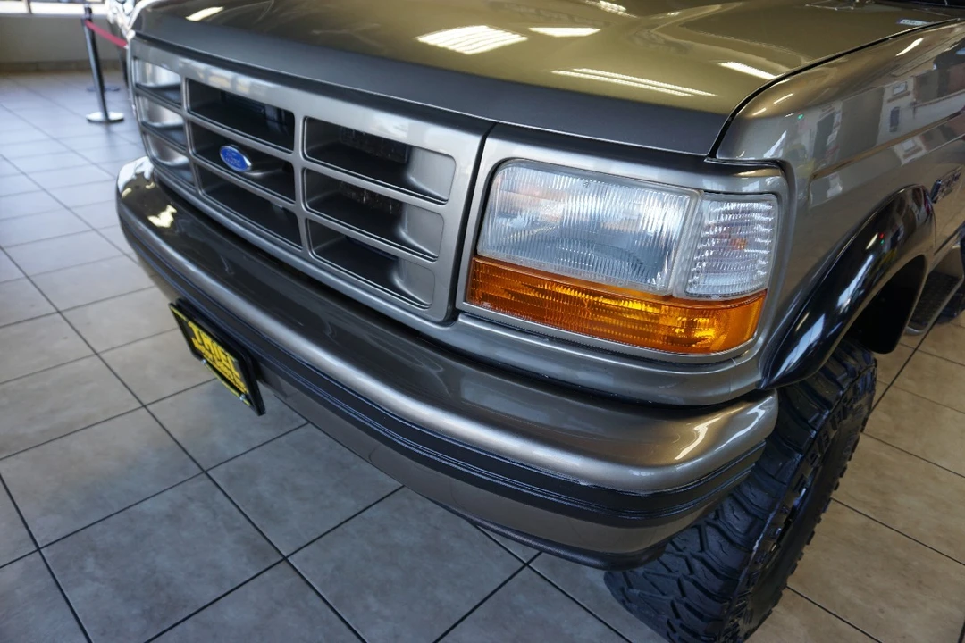 1996 Ford Bronco 5th Gen - Image 17 of 21