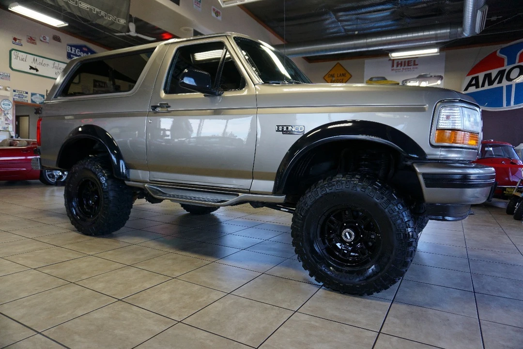 1996 Ford Bronco 5th Gen - Image 9 of 21