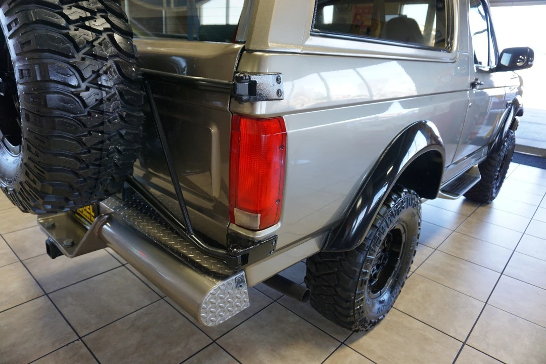 1996 Ford Bronco 5th Gen - Image 16 of 21