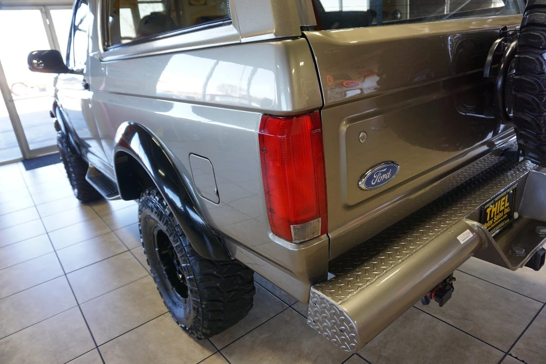 1996 Ford Bronco 5th Gen - Image 15 of 21