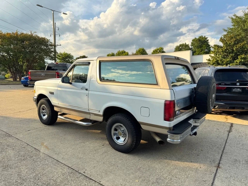 1996 Ford Bronco 5th Gen - Image 8 of 21