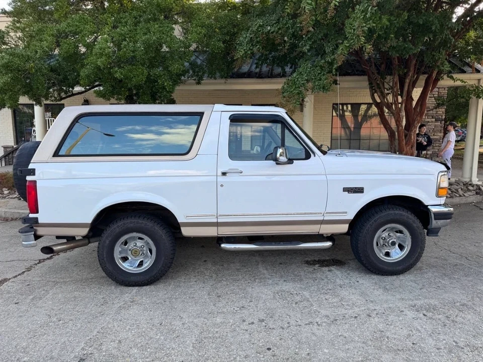1996 Ford Bronco 5th Gen - Image 3 of 21